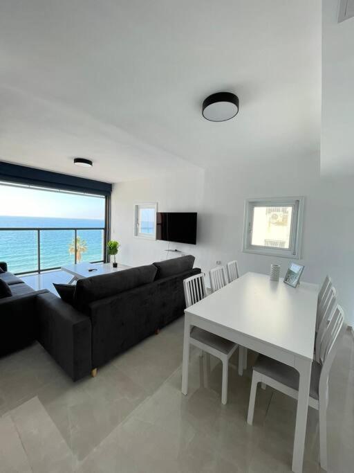 Onthesea Bat Yam Apartamento Exterior foto